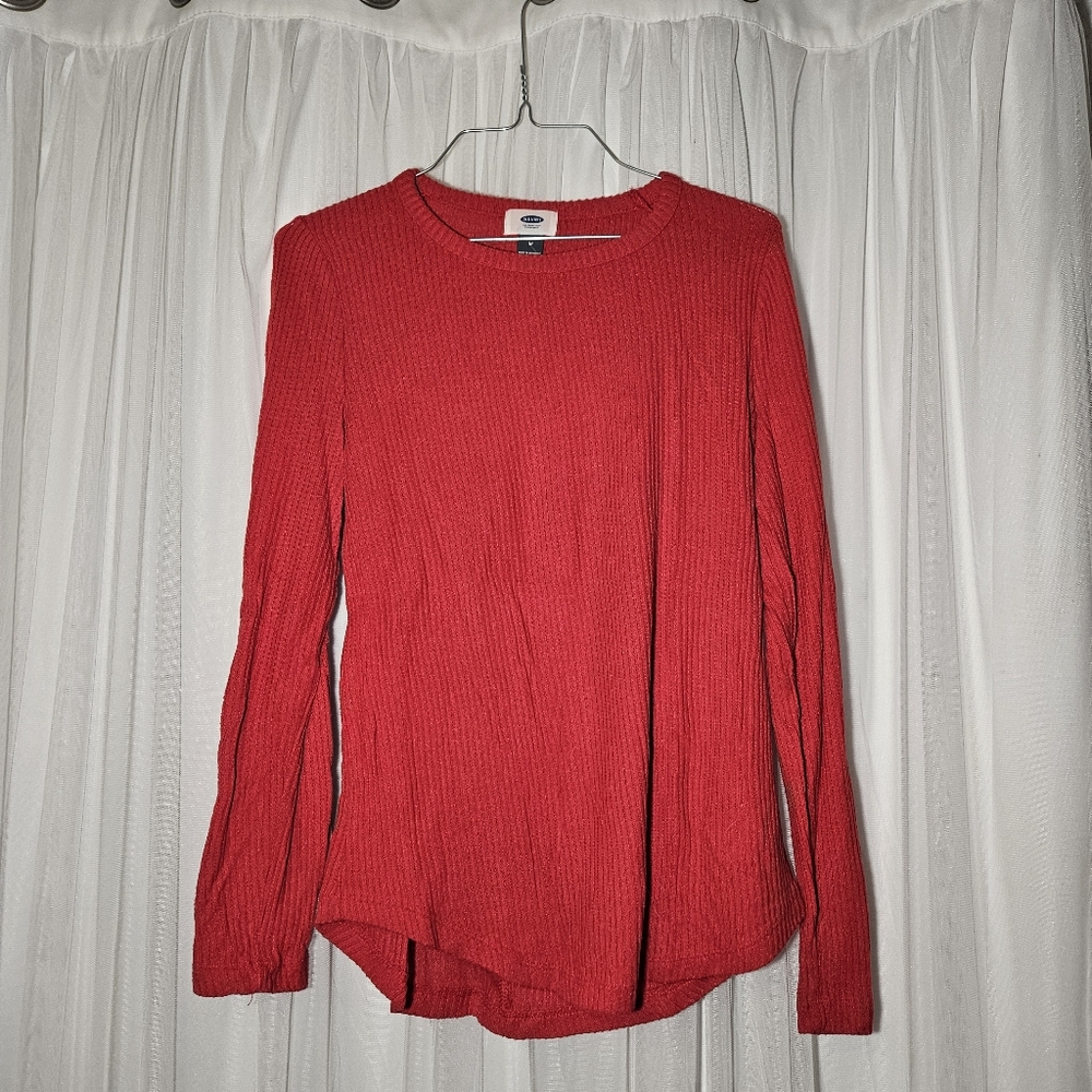 Red sweater, small